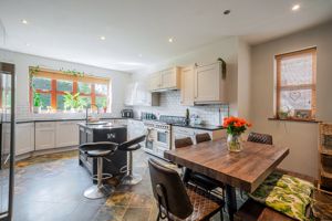 Breakfast kitchen- click for photo gallery